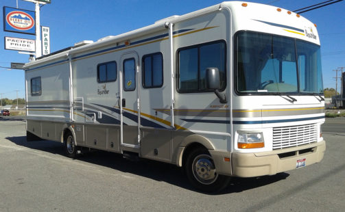 2002 Fleetwood Bounder 33R