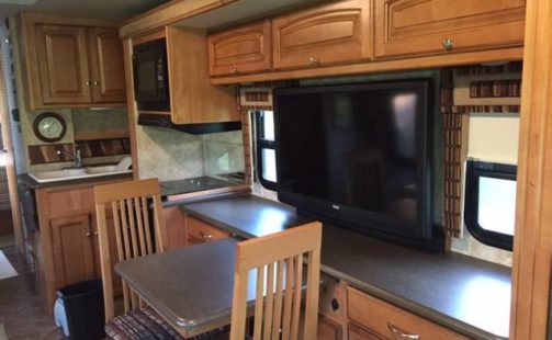 2011 Winnebago Vista 30W