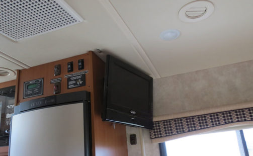 2012 Itasca Navion IQ 24G