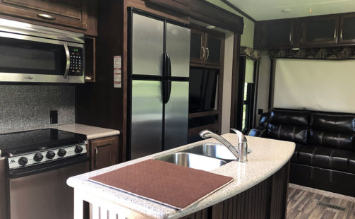 2016 Keystone Montana High Country 305RL