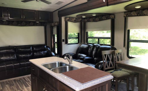 2016 Keystone Montana High Country 305RL