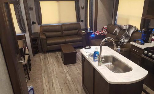 2018 Forest River Cherokee Arctic Wolf 285DRL