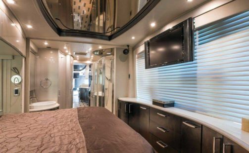 2007 Prevost Legendary XLII