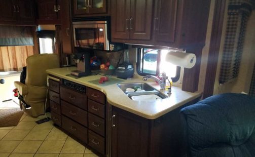 2008 Winnebago Tour 40TD