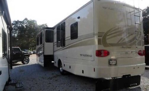 2004 Fleetwood Pace Arrow 37C