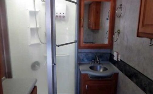 2004 Fleetwood Pace Arrow 37C
