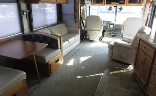 2004 Fleetwood Pace Arrow 37C