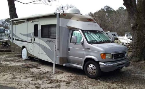 2006 Winnebago Aspect 29H