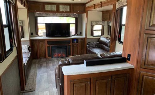 2017 Heartland Bighorn 3750RL