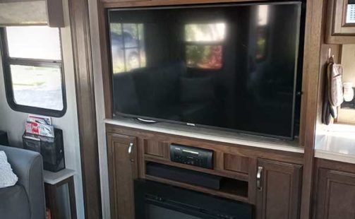 2020 Palomino Columbus 329DVC